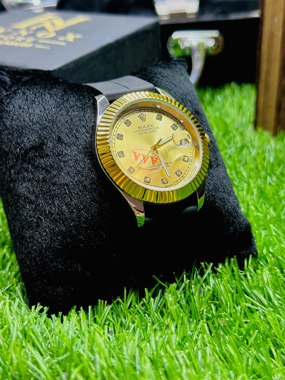 Rollie Oyster perpetual Datejust Gold Edition -silicon strap with premium dial - Image 3